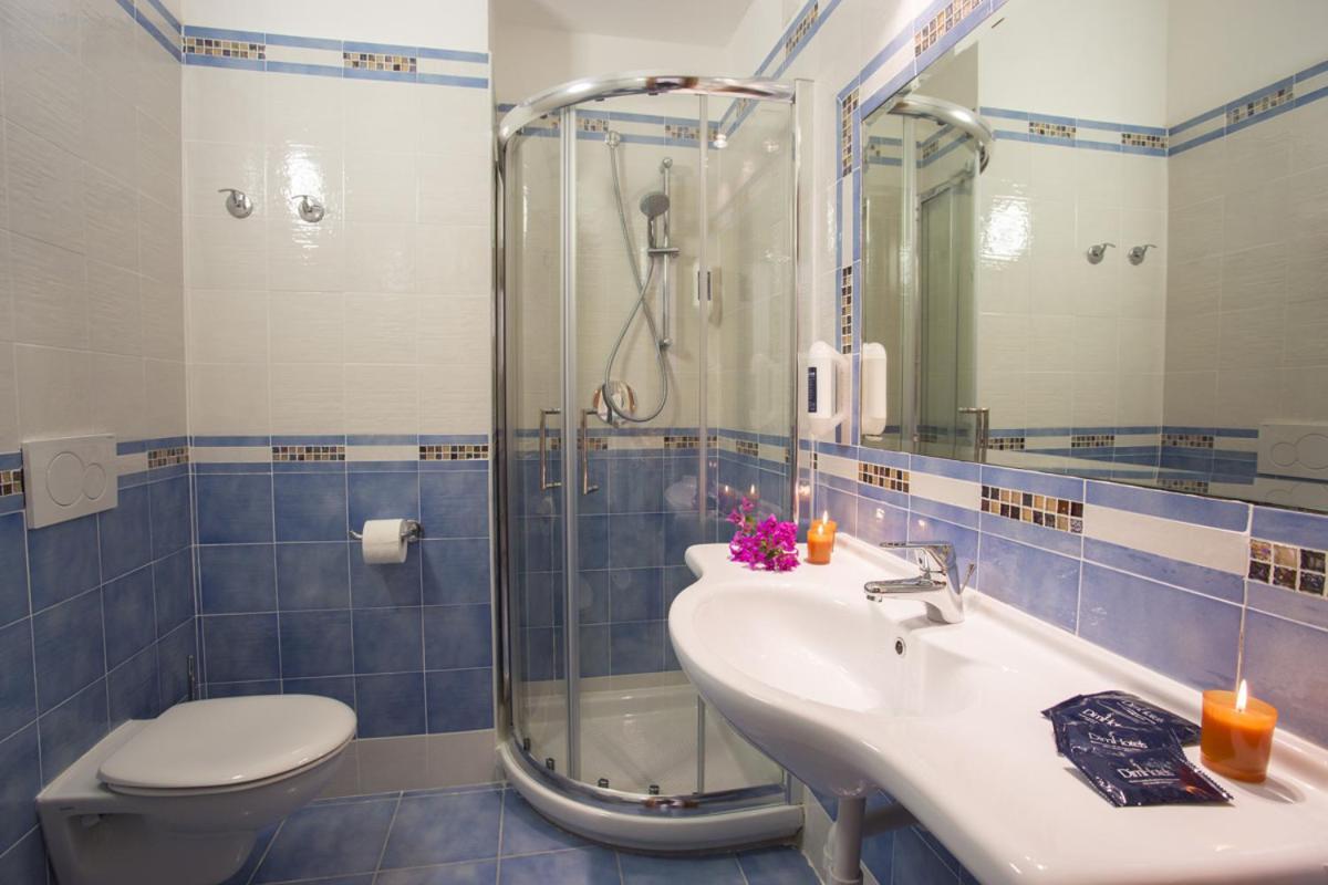 Hotel Terme Tirrenia Ischia Exterior photo